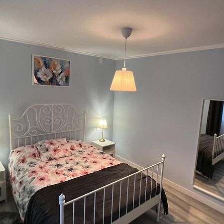 Apartamento Turistico Plaza III Monforte De Lemos Exterior foto